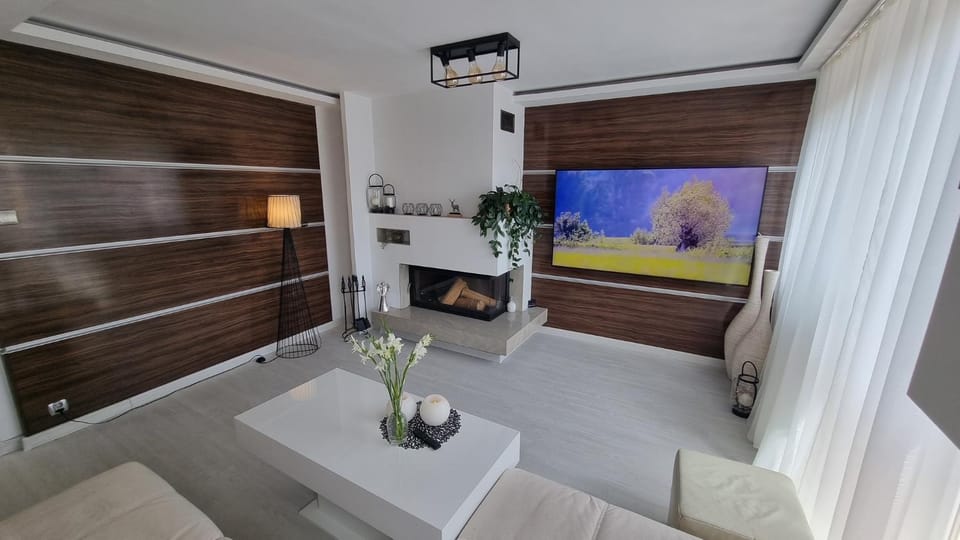 TV and multimedia, Photo of the whole room, Evening entertainment