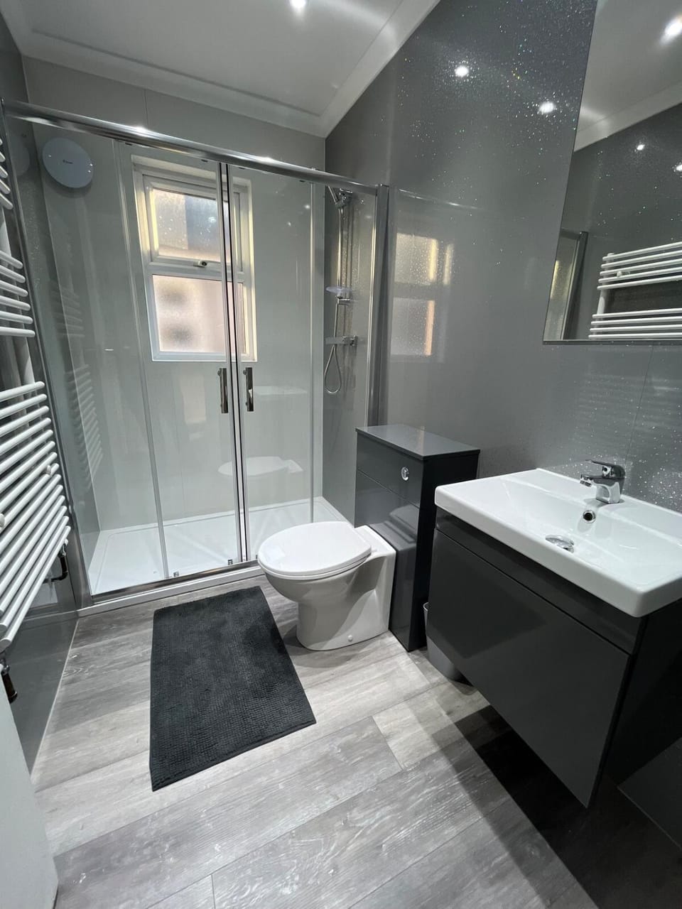 The Palm Studio Apartment in Cardiff