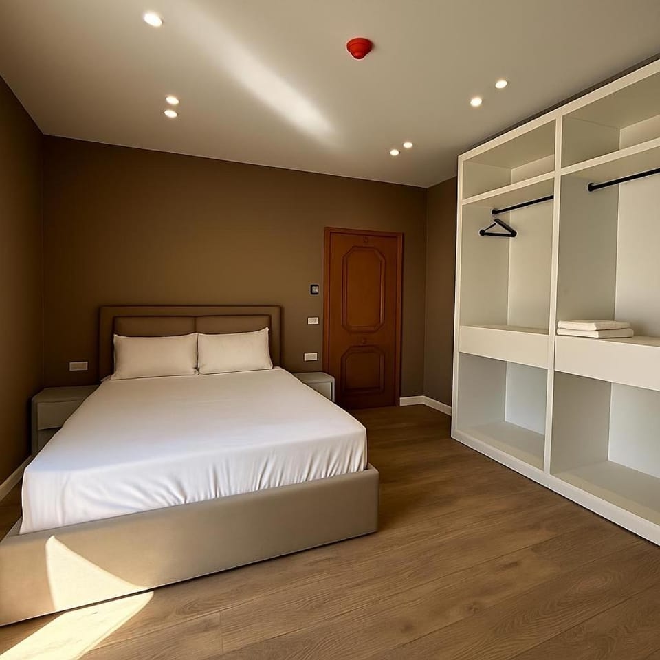 Sun Lake Villa Hotel in Tirana