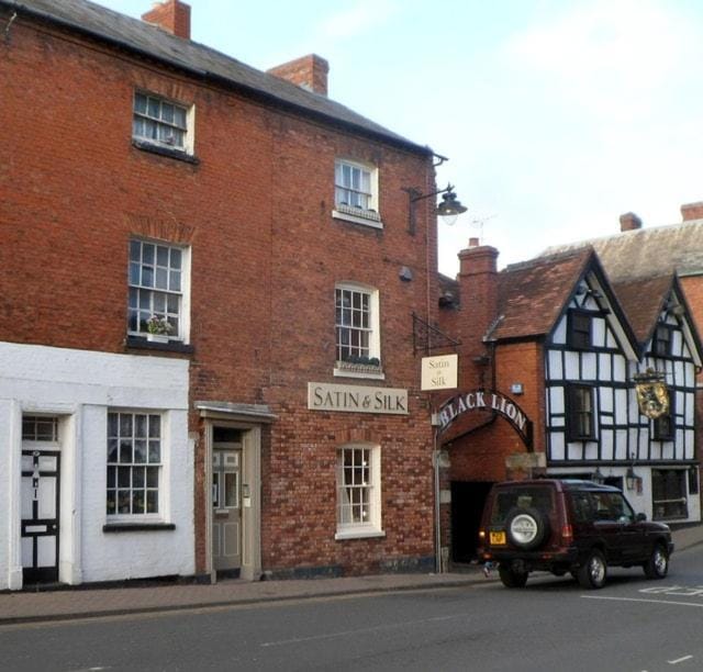 Property building, Street view, Location