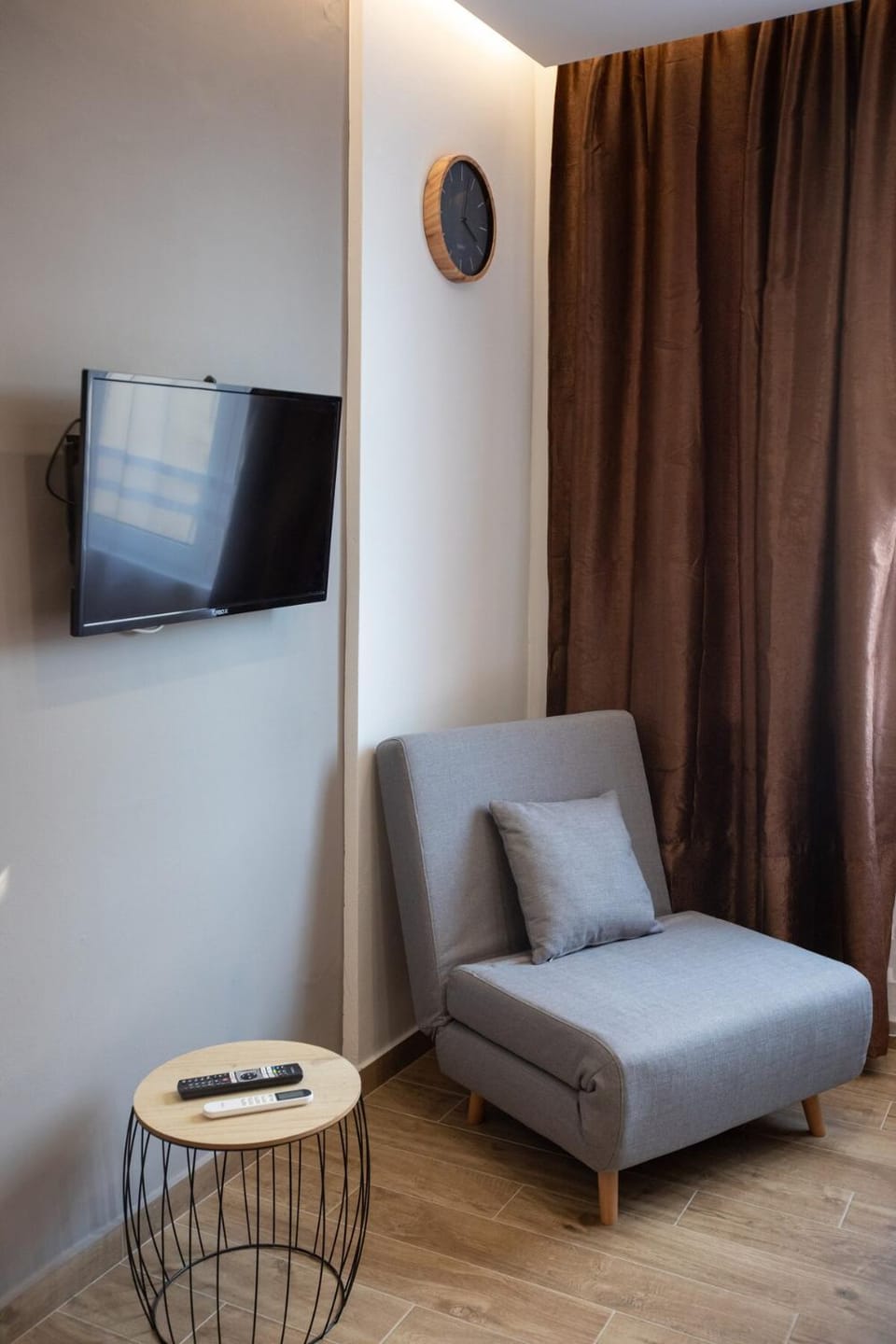 TV and multimedia, Seating area
