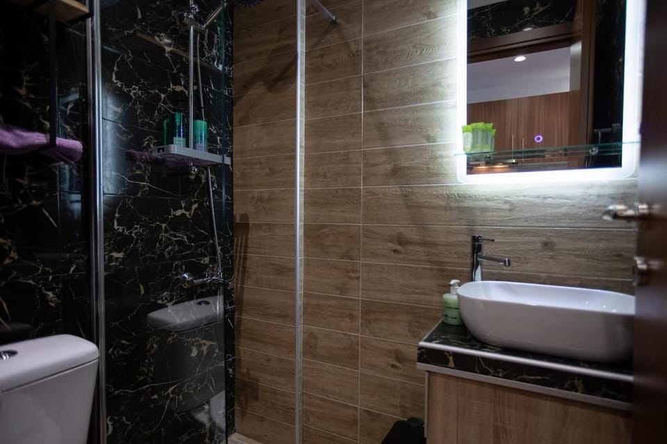 Shower, Bathroom