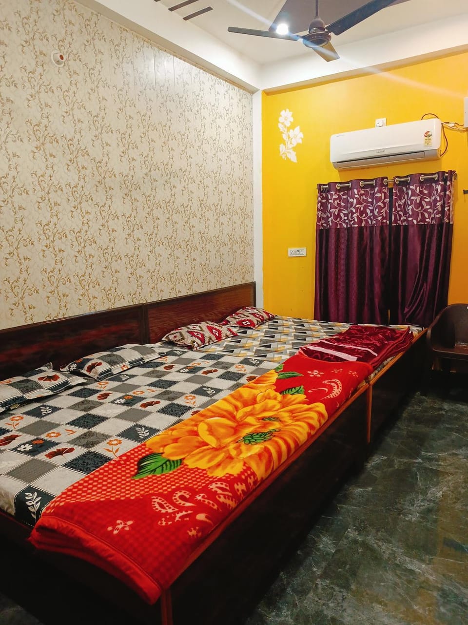 Bedroom, air conditioner