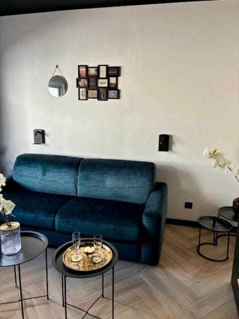 Coeur De Plage - Studio Royan Hyper Centre - Classé 3 étoiles - 2 pers - 150m plage Apartment in Royan