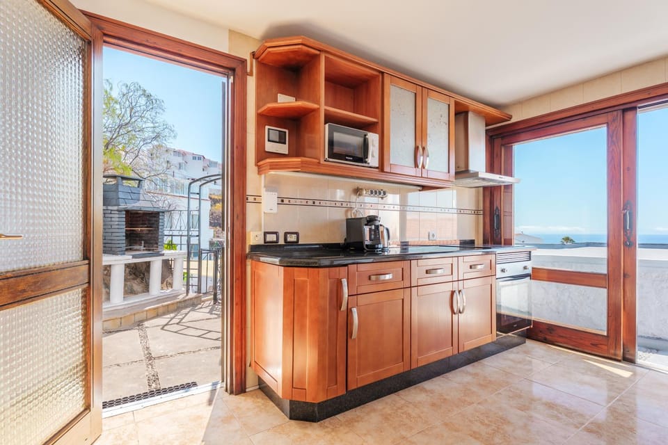 Coffee/tea facilities, Kitchen or kitchenette