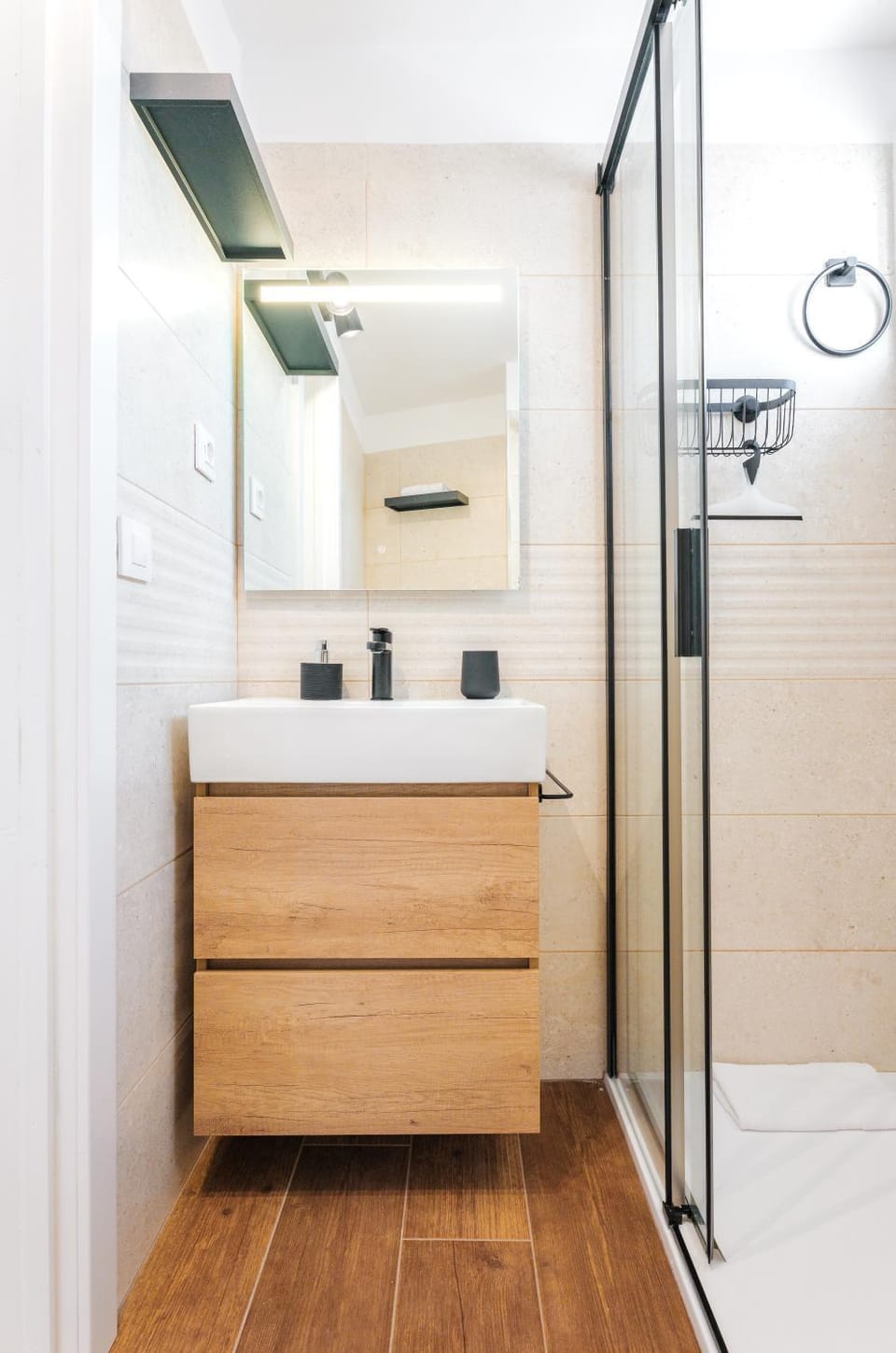 Shower, Bathroom