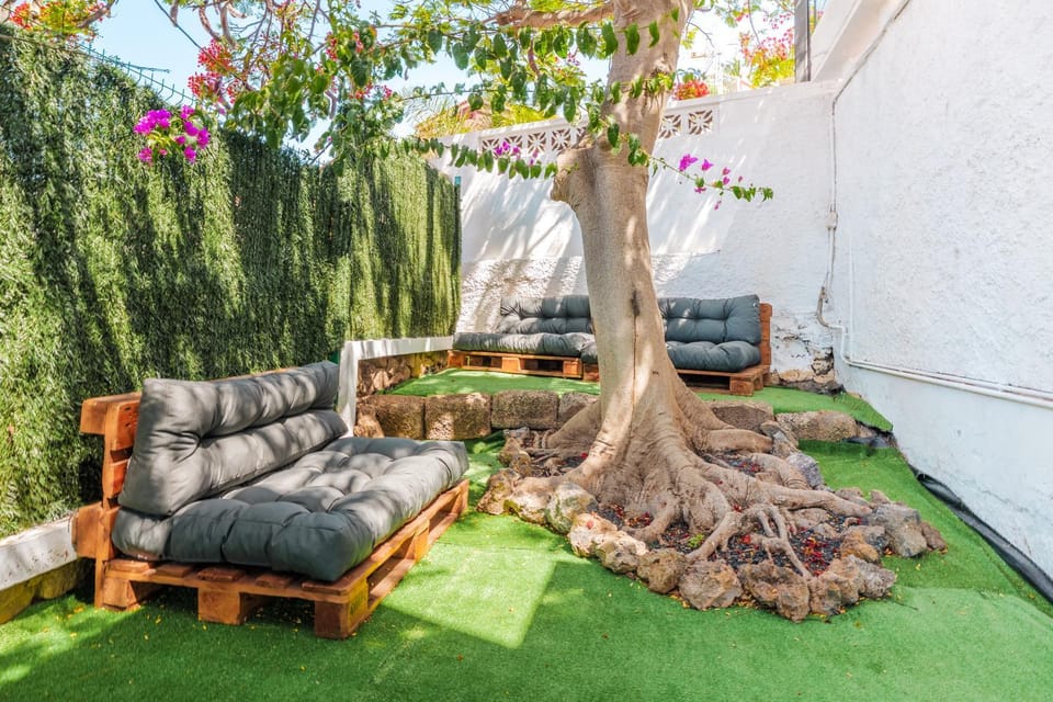 Patio, Seating area