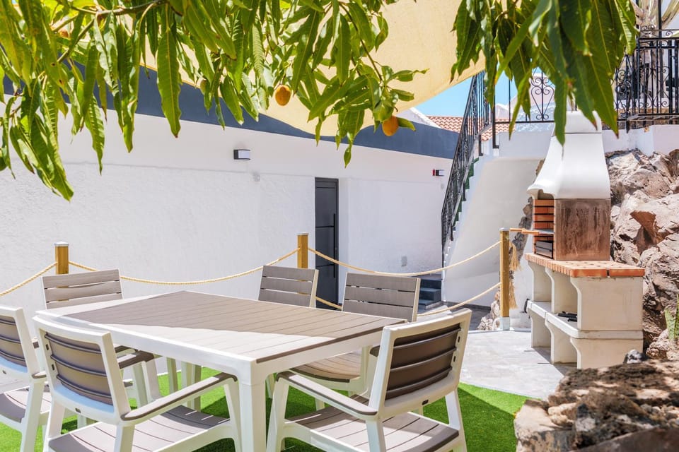 Patio, Seating area