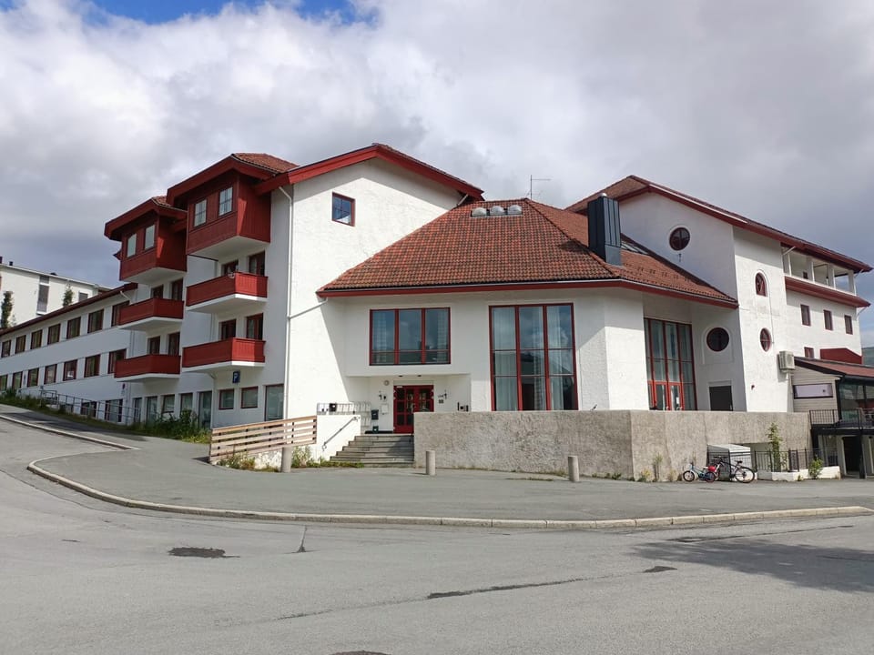 Property building, Street view