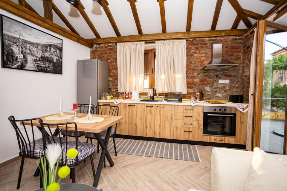 Modern Clock Tower Apartments- Free Parking & Balcony Apartment in Bitola