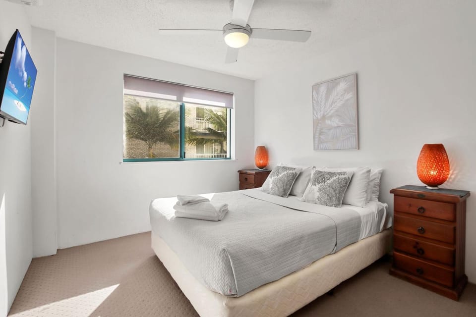 Lindomare Unit 7, 11 Orvieto Tce, Kings Beach Apartment in Kings Beach