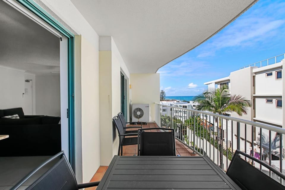 Lindomare Unit 19, 11 Orvieto Tce, Kings Beach Apartment in Kings Beach