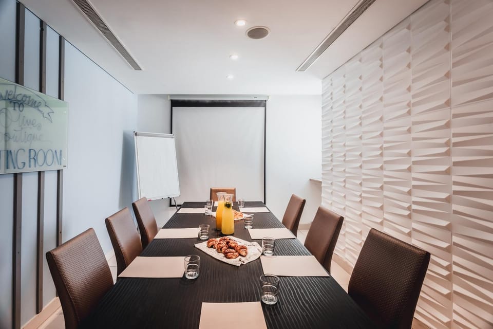 Meeting/conference room