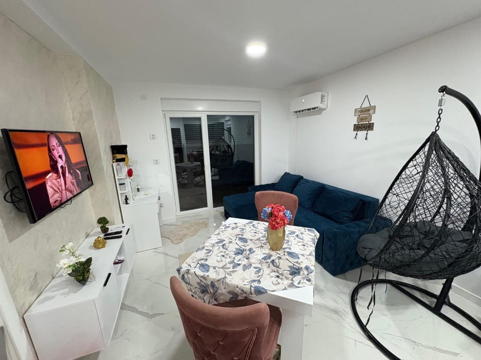 Mona lux Apartment in Novi Sad