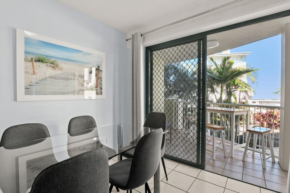 Lindomare Unit 3, 11 Orvieto Tce, Kings Beach Apartment in Kings Beach
