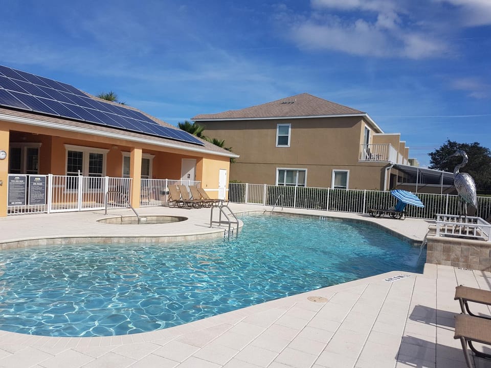 Pool view, Swimming pool, sunbed