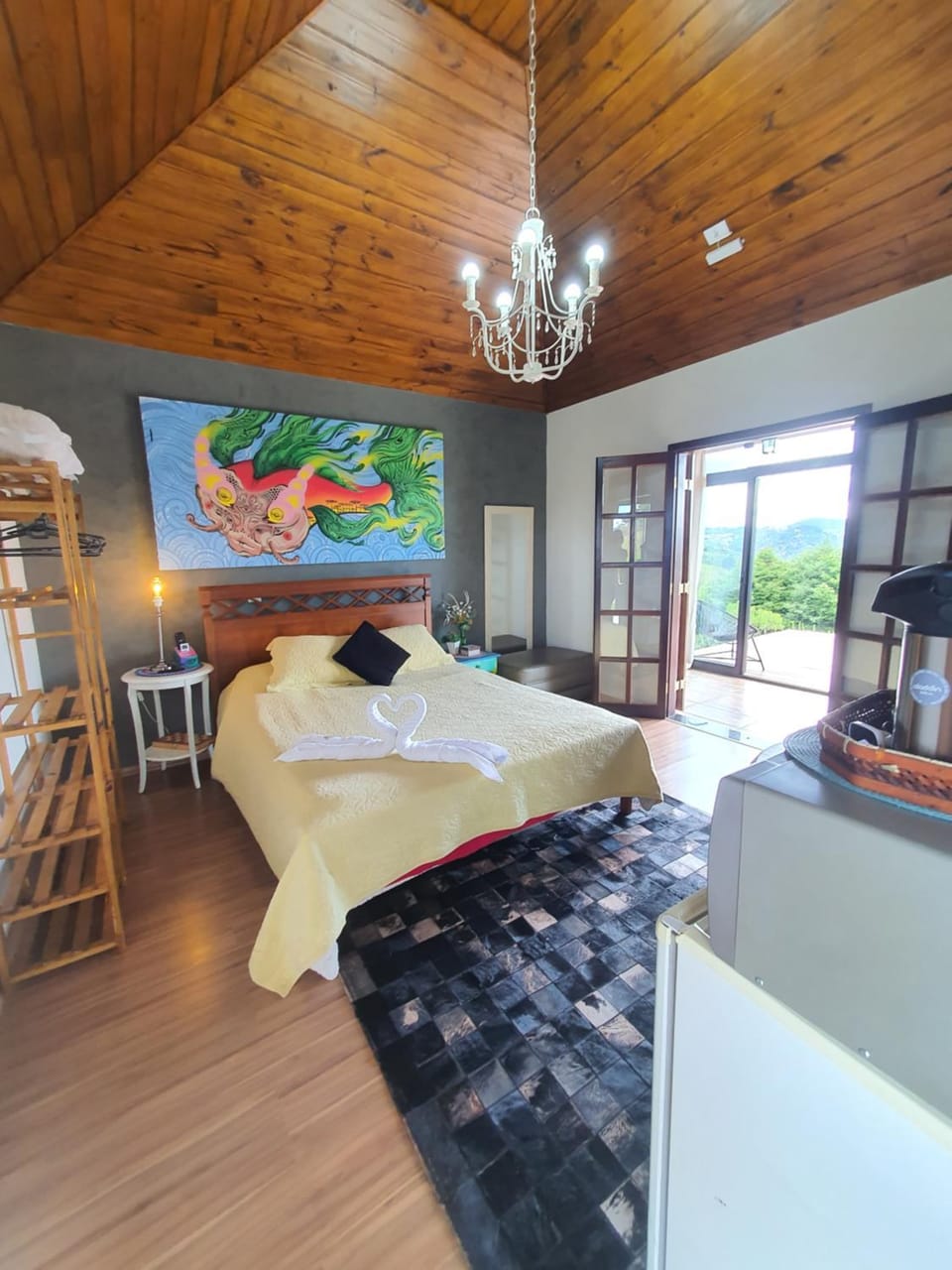 Bed, Photo of the whole room, Bedroom
