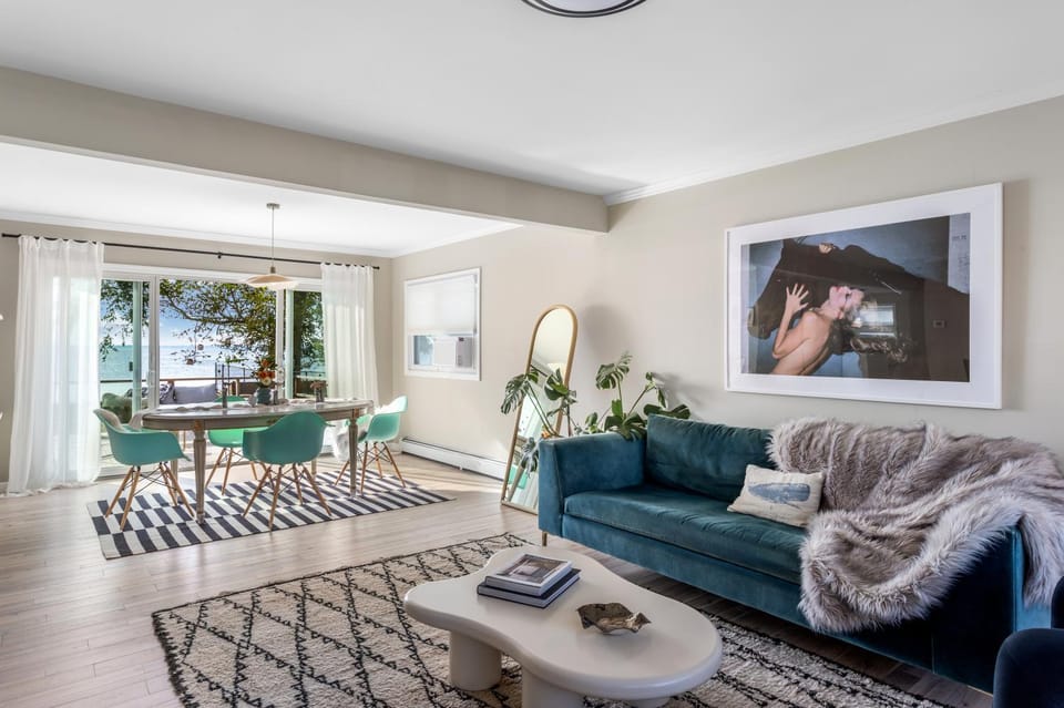 View (from property/room), Living room, Sea view, Sea view