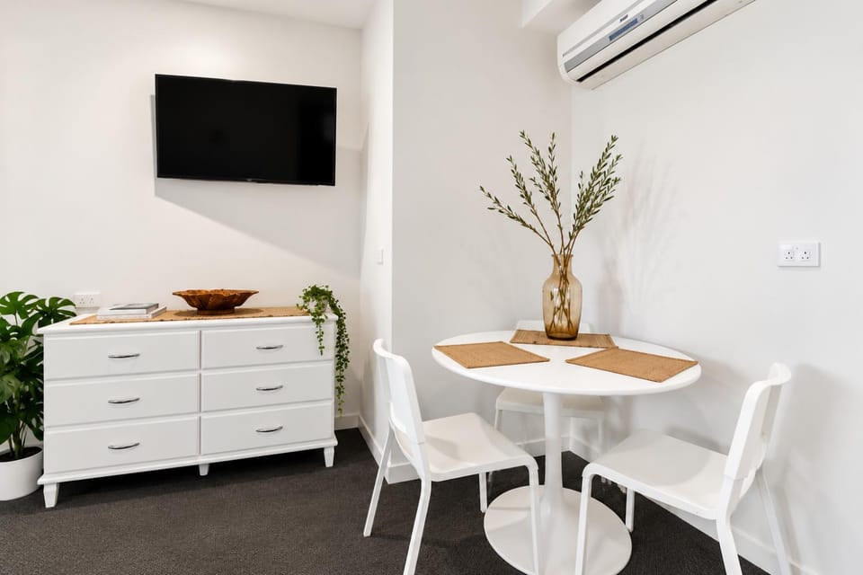 Cosy South Yarra Apartment, Free Gym & Parking Apartment in Melbourne