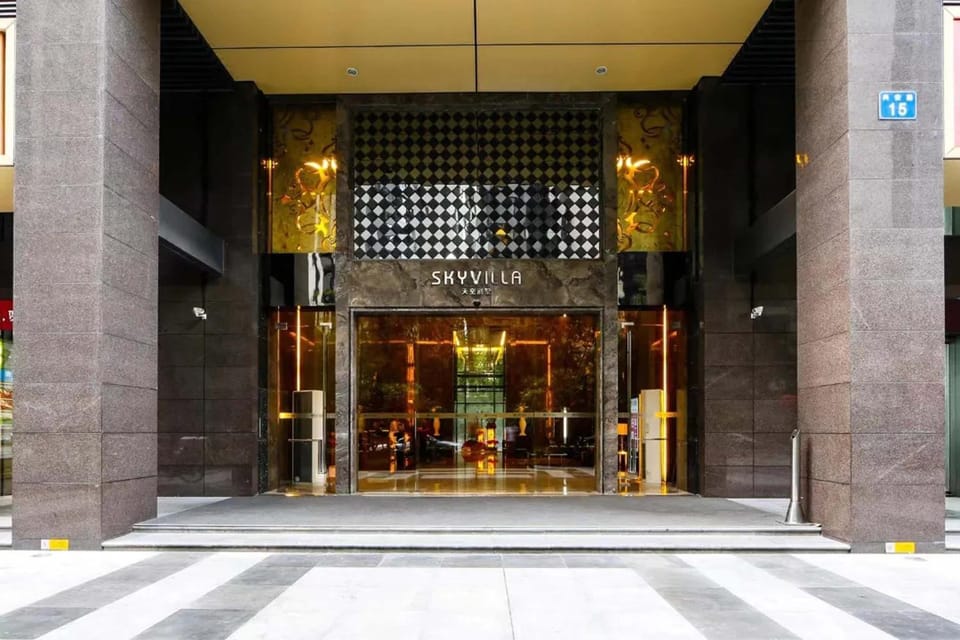 Property building, Facade/entrance