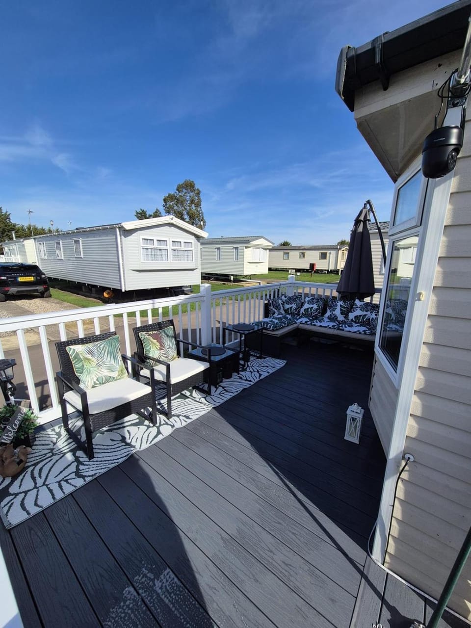 D Area, 2 Bed, 6 Berth Caravan With Decking And Unlimited Wi-Fi Opal Rated 36046D House in Maldon District
