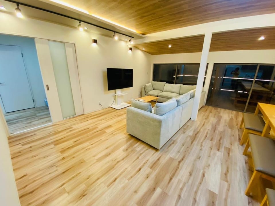 Communal lounge/ TV room, TV and multimedia, Living room