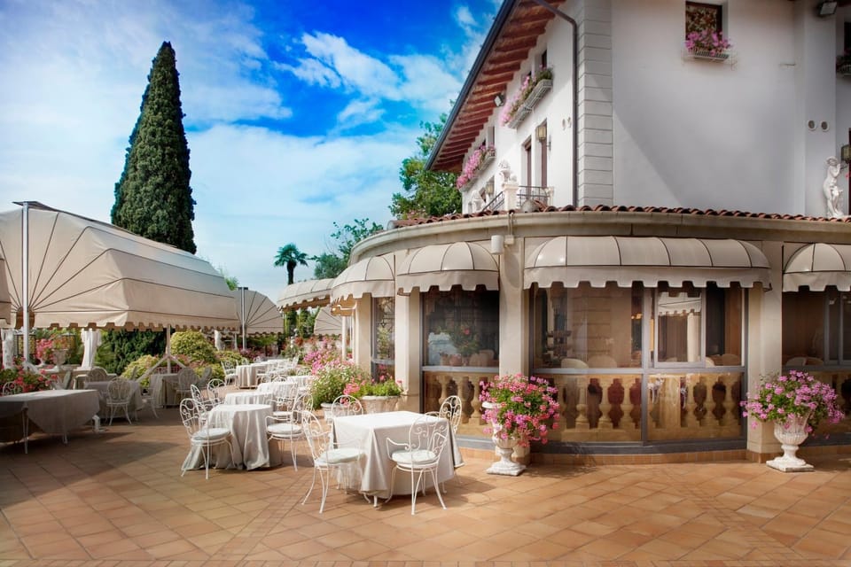 Patio, Day