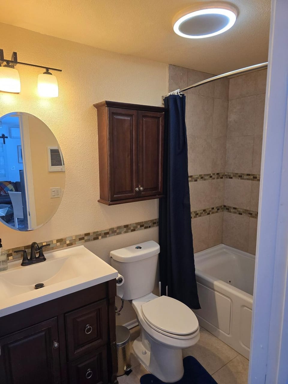 Shower, Toilet, Bathroom, Bath