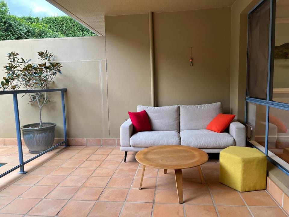 Nth Bondi 2BD Serene Child friendly plus Pool Apartment in Sydney