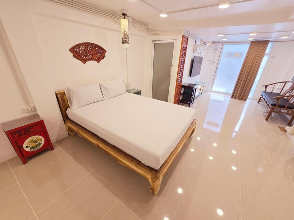 Crane nest 1 Easy-peasy no stairs Apartment in Bangkok