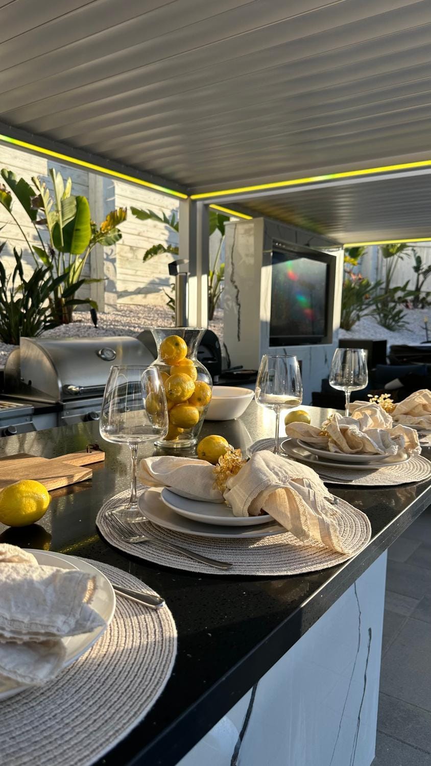 Wellness Villa Resort Villa in Tarzana