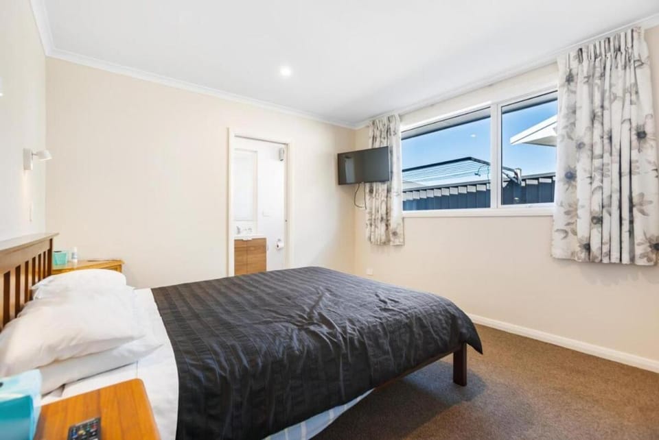 Best for Mates! Double Ensuite! House in Otago