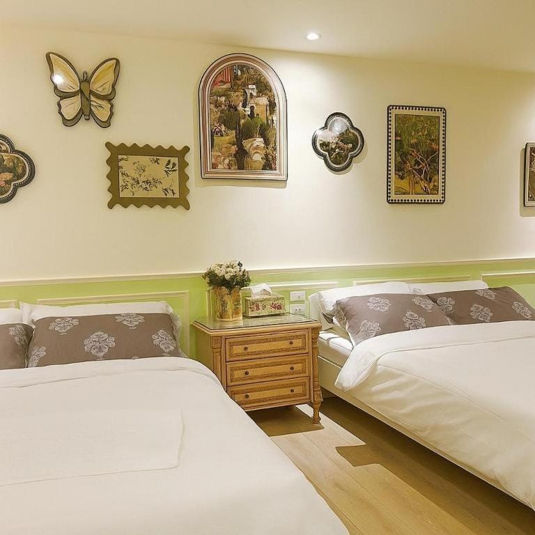 Photo of the whole room