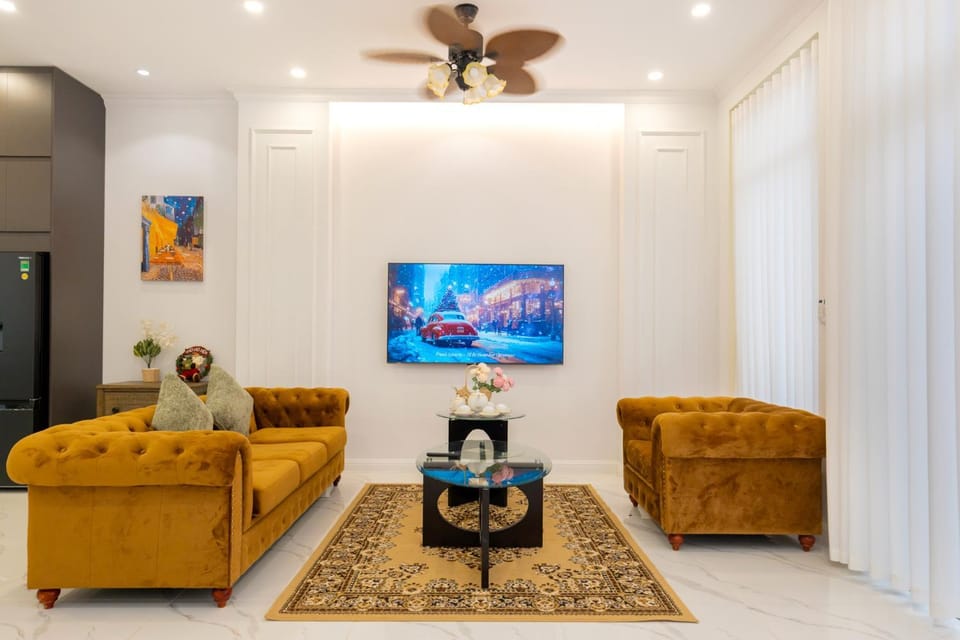Communal lounge/ TV room, TV and multimedia, Living room, Evening entertainment