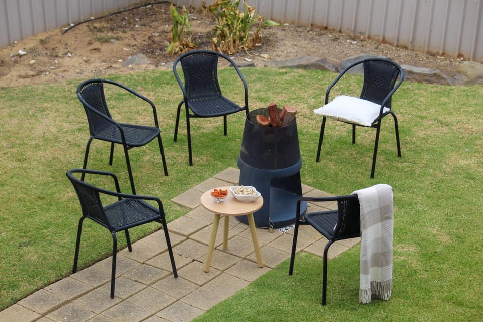 Patio, Day, Garden, Garden, Seating area, Garden view