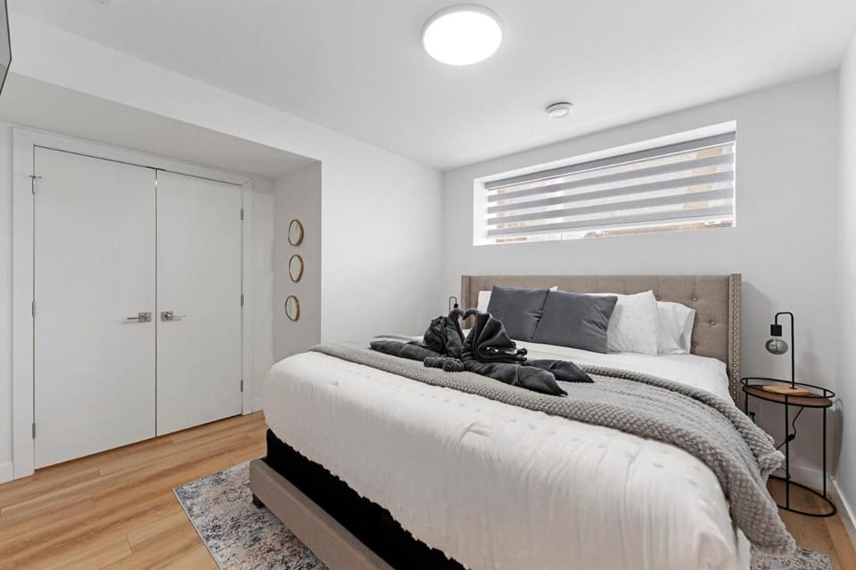 Bed, Bedroom, wardrobe