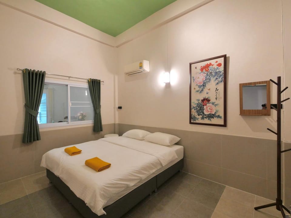 財家 Chai House NEAR Lee Garden,Private parking House in Thailand