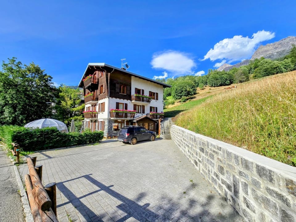 Spring, Mountain view