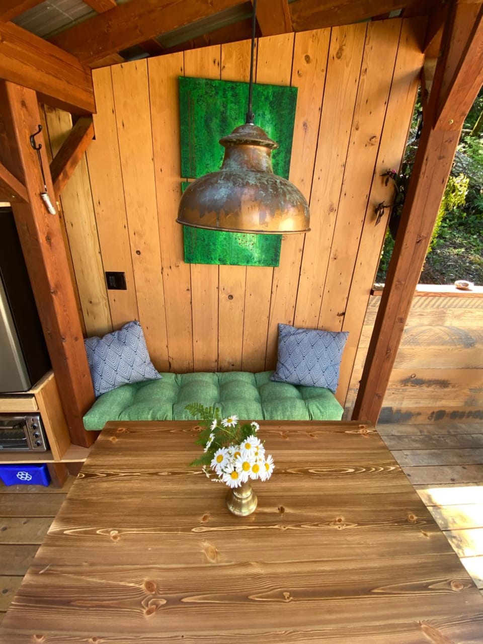 Seating area, Dining area