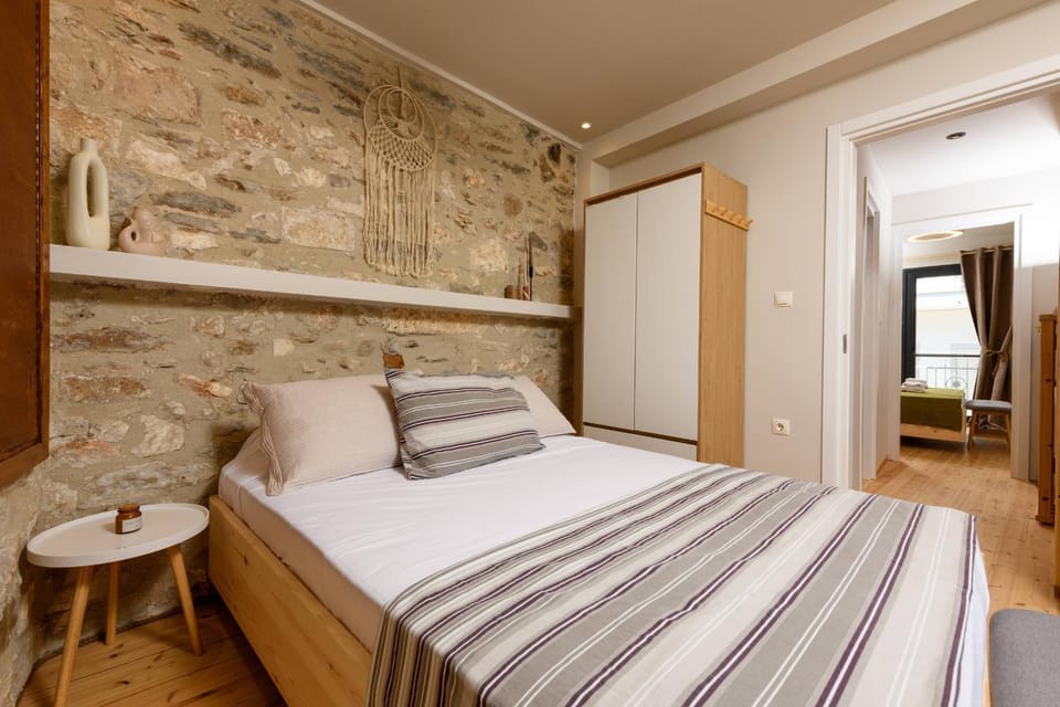 Bedroom, wardrobe