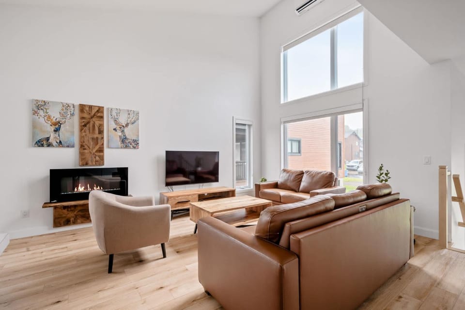 Ski and Spa - L'Altitude des Sommets Villa in Quebec