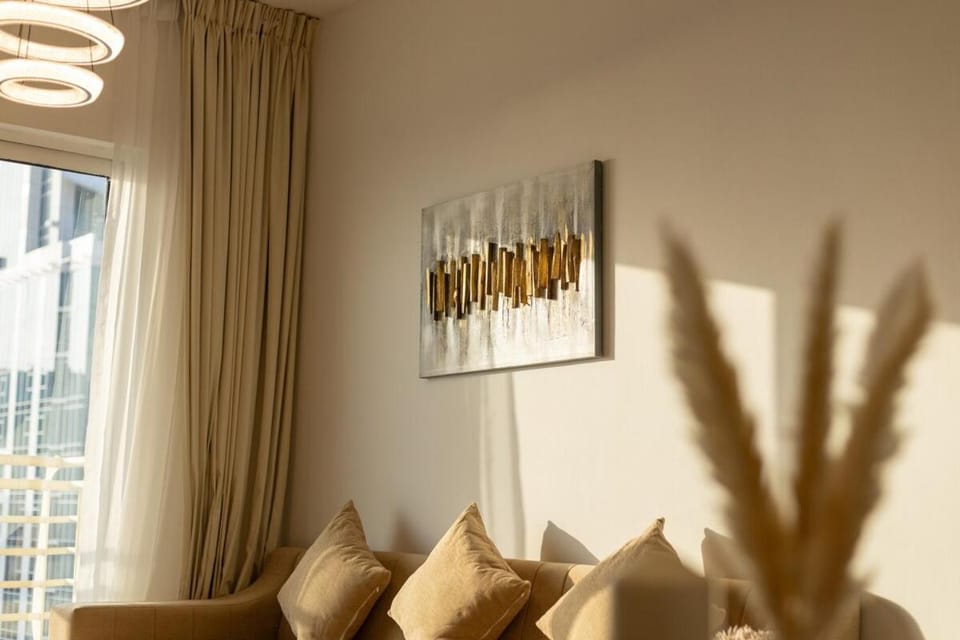 Luxury 2BHK in Jumeirah Lakes Towers Icon 3502 Apartment in Dubai