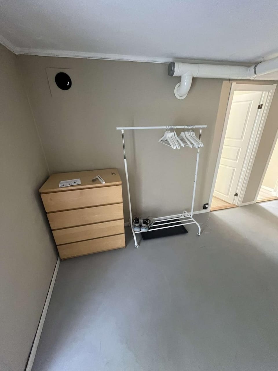 wardrobe