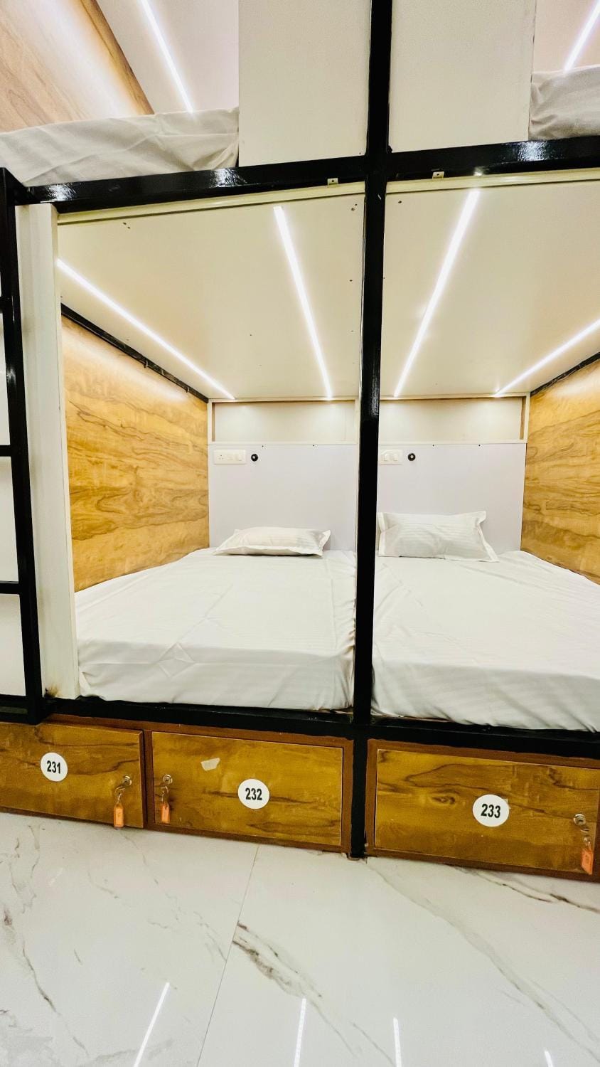 LF Hotels Capsule hotel in Kozhikode