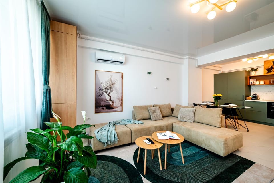 Living room, Seating area, Dining area, air conditioner