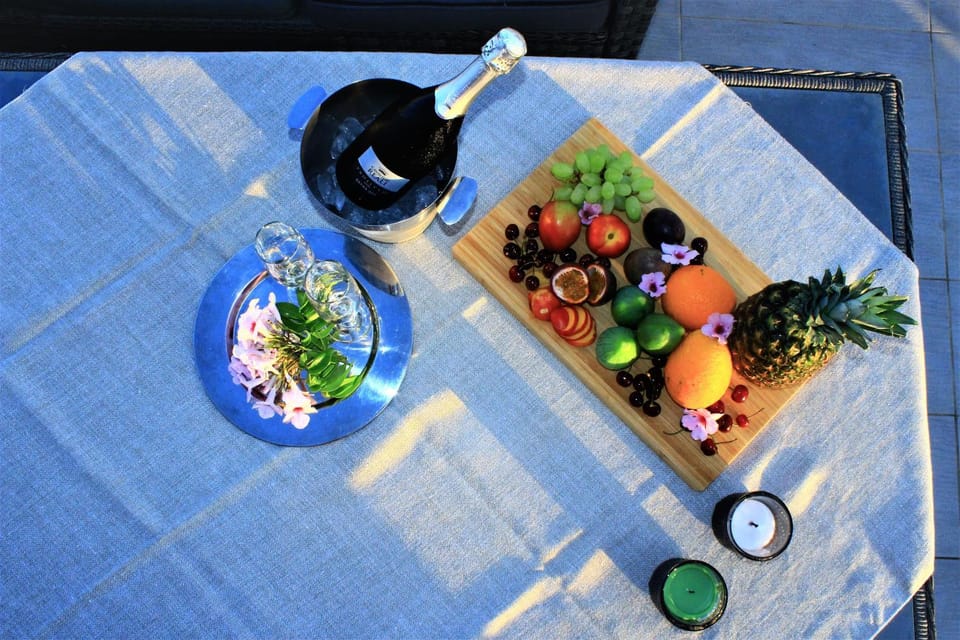 Food and drinks, Food