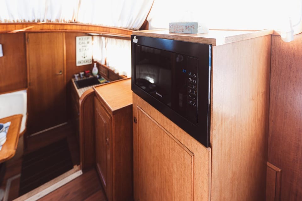 Kitchen or kitchenette, stove, stove, kitchen, kitchen
