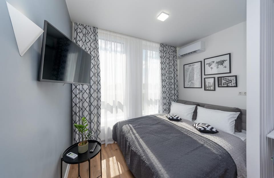 Апартаменти MYFREEDOM, метро Нивки, Святошинський район Apartment in Kiev City - Kyiv