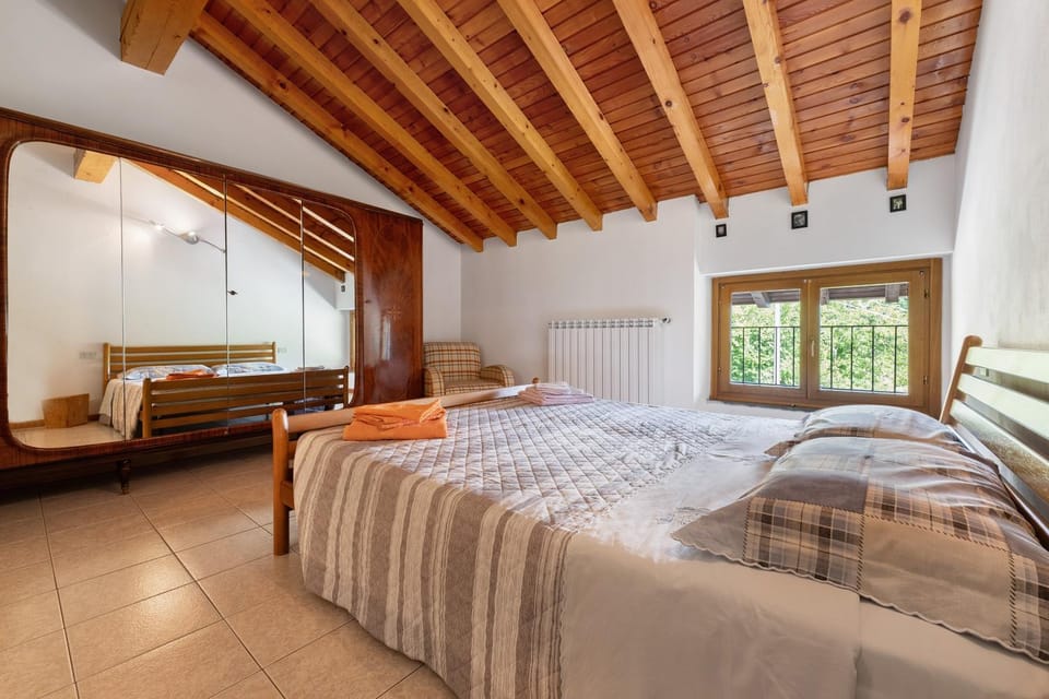 Property building, Living room, Bedroom