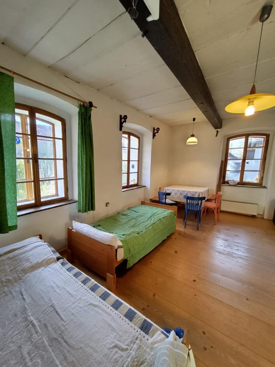 Bed, Living room, Photo of the whole room, Seating area, Bedroom